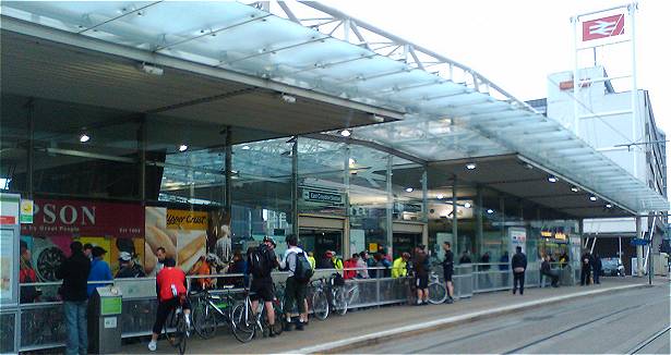 East Croydon Station