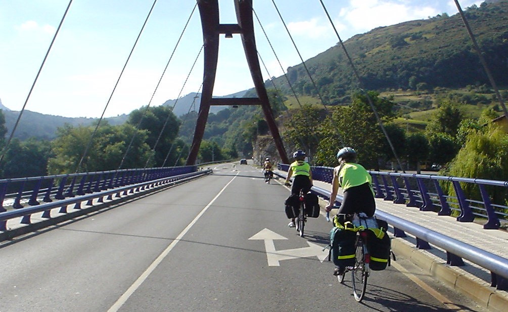 MAPS & SUMMER BIKE TOURS